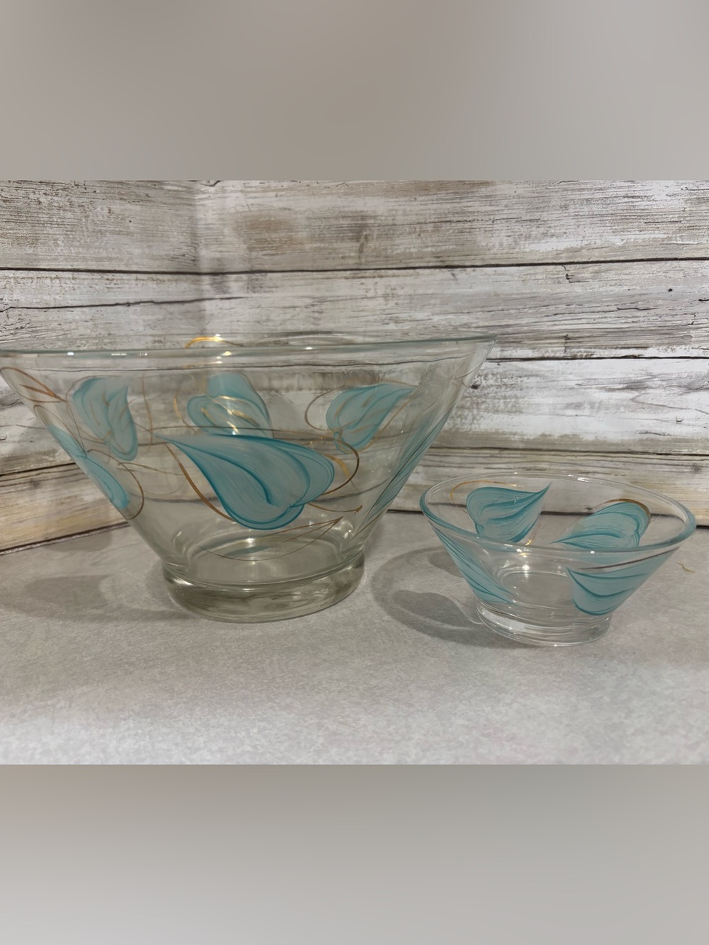 Anchor Hocking turquoise leaf chip & dip bowls (no bracket)